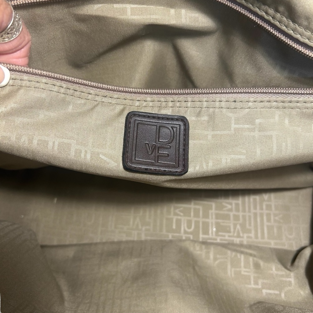 Diane Von Furstenberg DVE Logo Large Travel Bag Tote - Picture 8 of 13